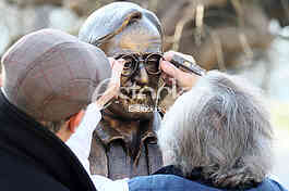  The monument to actor Dragan Nikolic