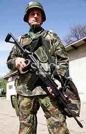 Guide Alexander Ojdanic, Corporal military police barracks Topcider Kosutnjak, military police, army, uniform, full war equipment, army, weapons, a soldier in full battle gear, A trench accessories, M-21A rifle, weapon, helmet, camouflage uniform