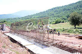 Part of the E80 highway from Bancarevo to the Red River