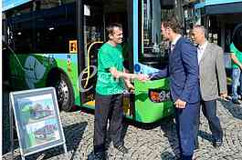 Presentation of city electro buses, major Sinisa Mali and Chinese Ambassador