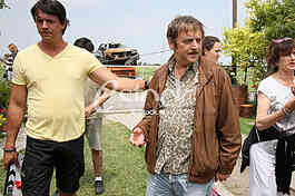 Tv series Dogs are barking, the wind carries