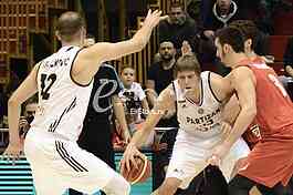 Partizan won the Szolnok in the 11th round of the Champions League FIBA, with 77:67.