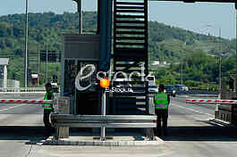 Toll plaza, new system for charging penalties for speeding limitation