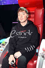 Pinkove zvezdice_photo_e_stock_Katarina Cvijovic