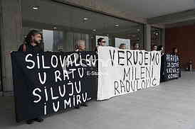 Protest podrske zenama