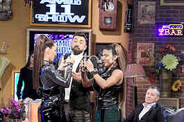 Shooting of Amigas show