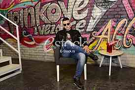 Simanovci studio 6, Pinkove zvezdice, rokeri