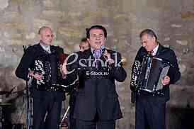 Folk singers