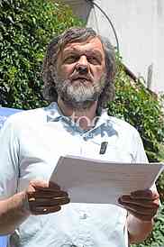  Emir Kusturica, Press conference about fourth music festival 