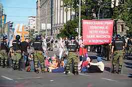 Parada ponosa hapsenje
