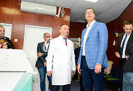  president of Serbia Aleksandar Vucic visiting the children's clinic in Tirsova Street