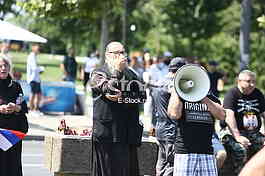Antonije Davidovic Skupstina Srbije protest
