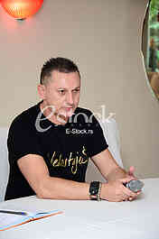 Press conference Sako Polumenta in restaurant 