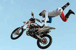 motorcycle acrobatic stunts