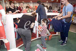 Sell tickets for the football match on Marakana