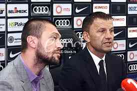 Partizan sporting director Ivica Iliev presented coach Miroslav Djukic at a press conference.
