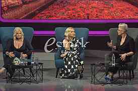 Zorana Pavic, Goca Trzan i Tijana Dapcevic