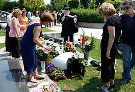 40 days after the funeral Bata Zivojinovic
