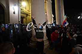 Protest ispred Skupstine Srbije