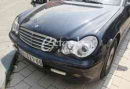 Milos Vijanic profesor car