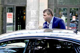 Milos Vazura