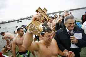 Race for the Holy Cross