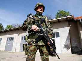 Guide Alexander Ojdanic, Corporal military police barracks Topcider Kosutnjak, military police, army, uniform, full war equipment, army, weapons, a soldier in full battle gear, A trench accessories, M-21A rifle, weapon, helmet, camouflage uniform