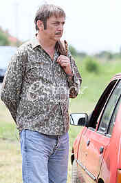 Tv series Dogs are barking, the wind carries