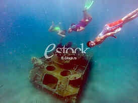 tenk na dnu mora, crveno more , red sea 