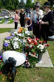 40 days after the funeral Bata Zivojinovic