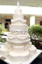 16. Fair wedding