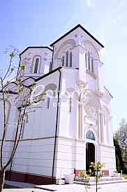 Božidar Dacic killed three people and wounded one person and eventually killed himself.