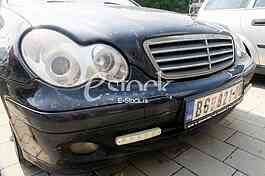 Milos Vijanic profesor car