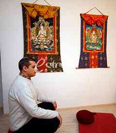 The Association of Buddhists, Buddhism, Buddhist temple, ritual, makeshift temple room for Buddhists 