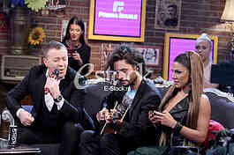 Shooting of Amigas show