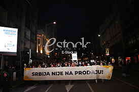 PROTESTI - Kreni promeni ispred predsedništva