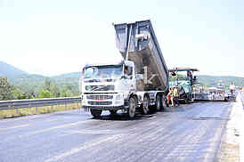 Part of the E80 highway from Bancarevo to the Red River