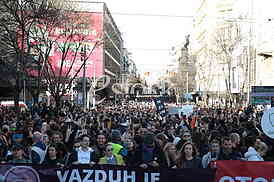 PROTEST - Protestna šetnja od Terazija do Karađorđevog parka