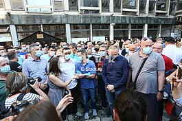 Protest ispred Skupstine Srbije