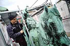 Spomenik knezu Mihailu