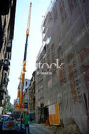 In Resavska street at the building site, a man fell into a hole of the elevator