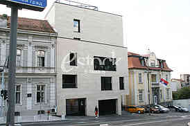 Pariska Street, Illegal construction 