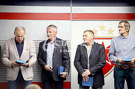Vladimir Petrovic Pizon Dragan Dzajic Milos Sestic Zdravko Borovnica