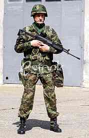 Guide Alexander Ojdanic, Corporal military police barracks Topcider Kosutnjak, military police, army, uniform, full war equipment, army, weapons, a soldier in full battle gear, A trench accessories, M-21A rifle, weapon, helmet, camouflage uniform