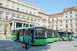 Presentation of city electro buses, major Sinisa Mali and Chinese Ambassador