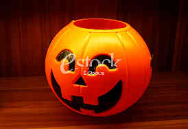 noc vestica halloween
