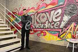 Simanovci studio 6, Pinkove zvezdice, imitacije