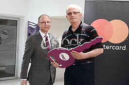  Commercial Bank, awards ceremony.