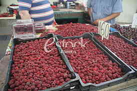 Belgrade, 14. june 2018., Raspberries on the market