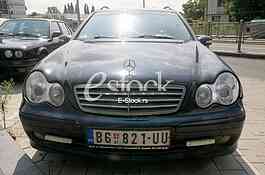 Milos Vijanic profesor car
